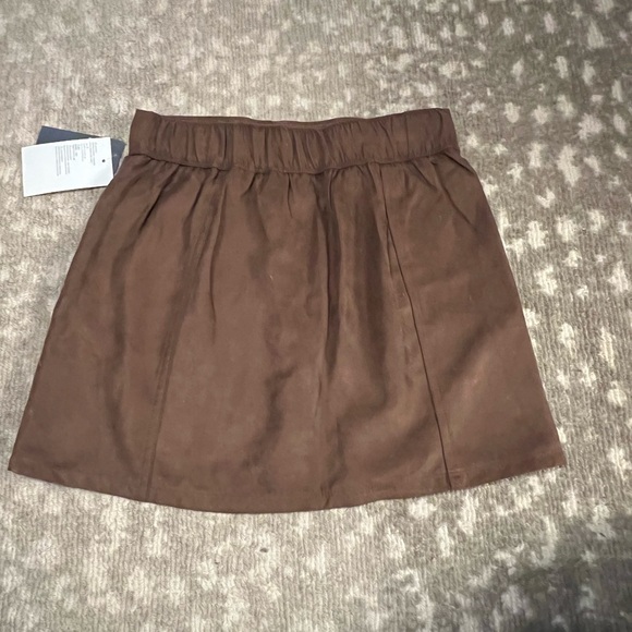Girls Brown Button-Front Light Suede Skirt - Picture 2 of 7